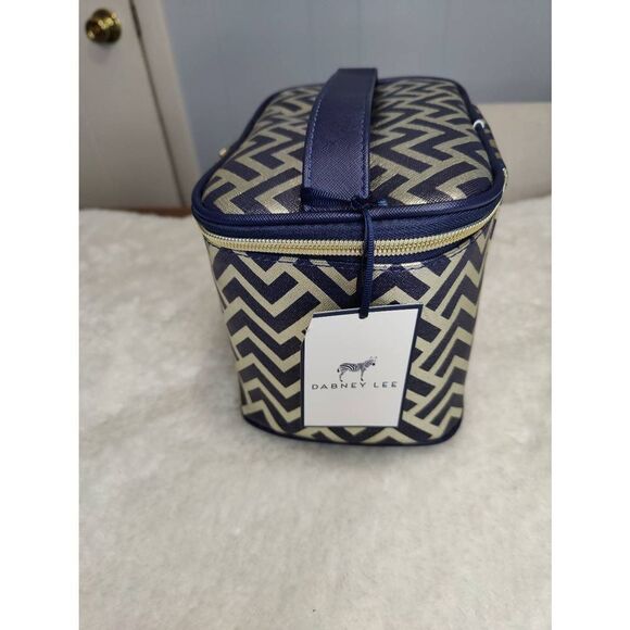 Dabney Lee Chevron Navy Blue and Gold Lunch Bag, NWT - Picture 3 of 6